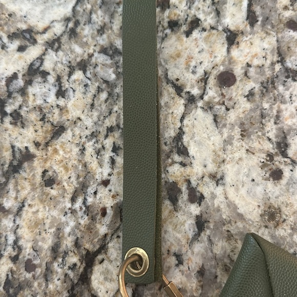 Avryn Co. Moss Green Leather Wristlet Wallet - Picture 4 of 7